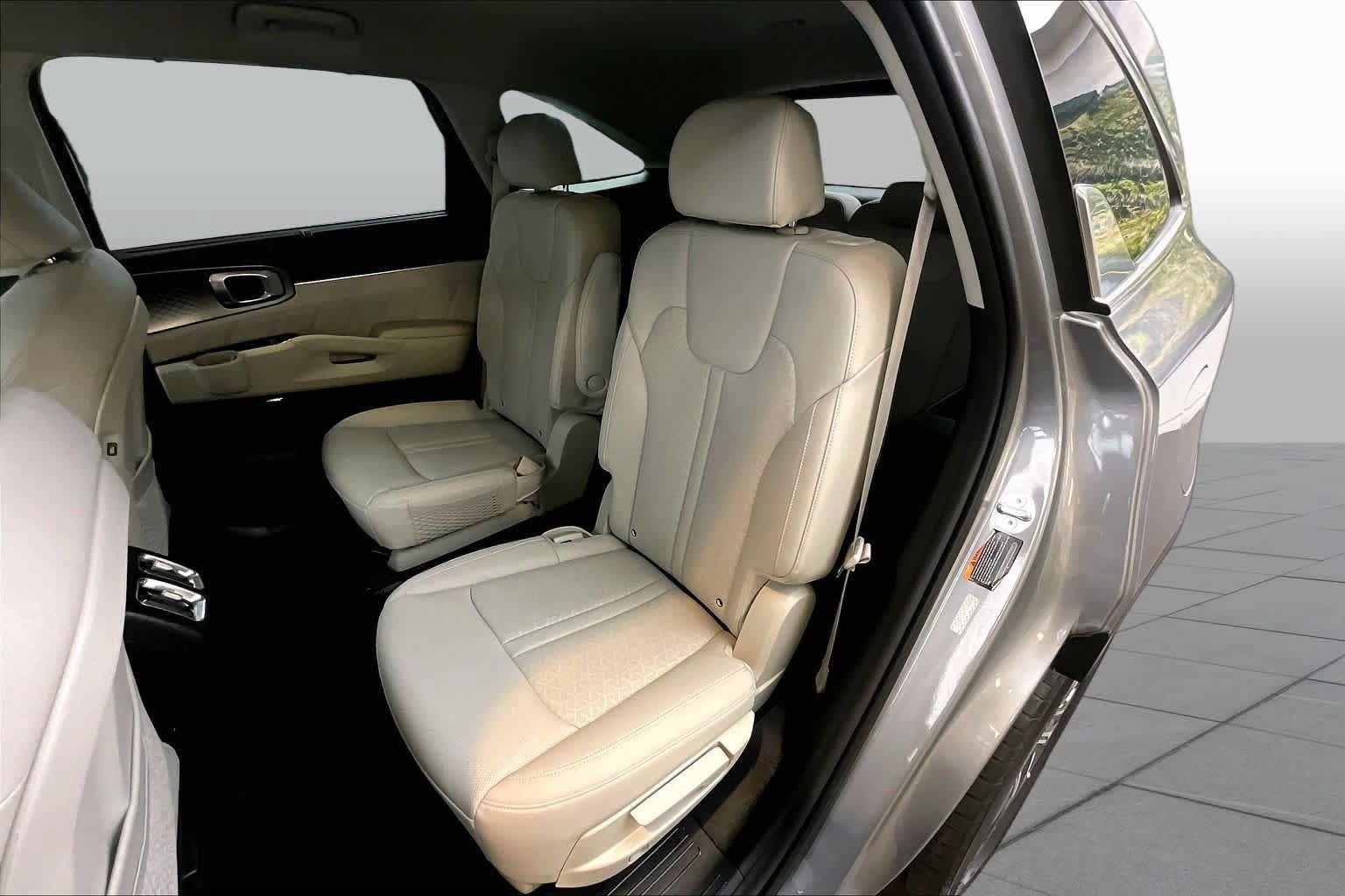 Used 2023 Kia Sorento SX Prestige AWD/4WD image 20