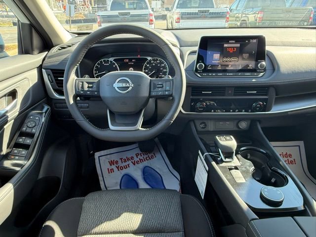 New 2026 Nissan Rogue SV w/ Cold Weather Package AWD/4WD image 21