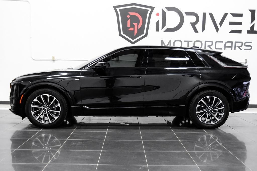 Used 2024 Cadillac Lyriq Sport AWD/4WD image 12