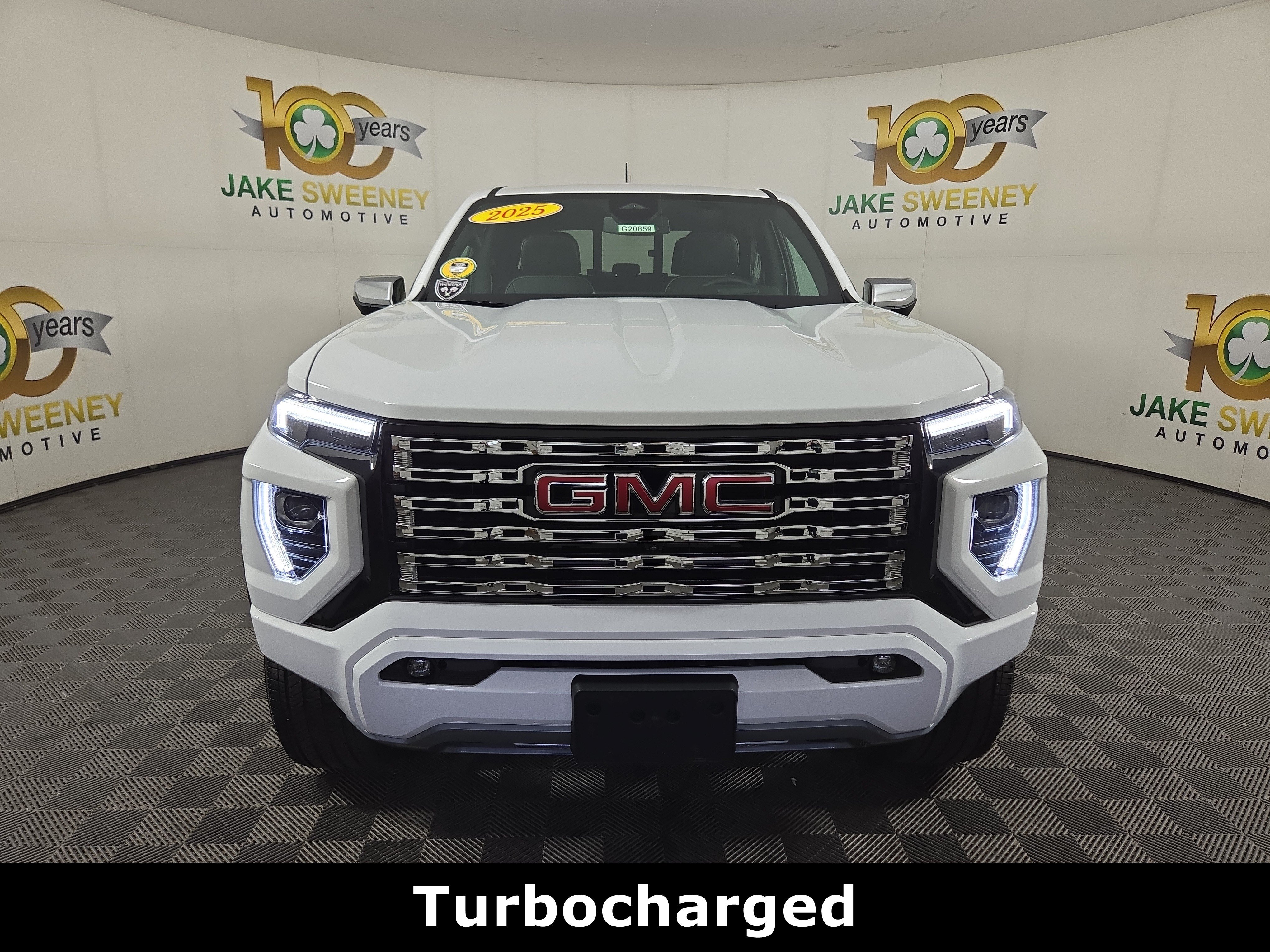 Certified 2025 GMC Canyon Denali AWD/4WD image 2
