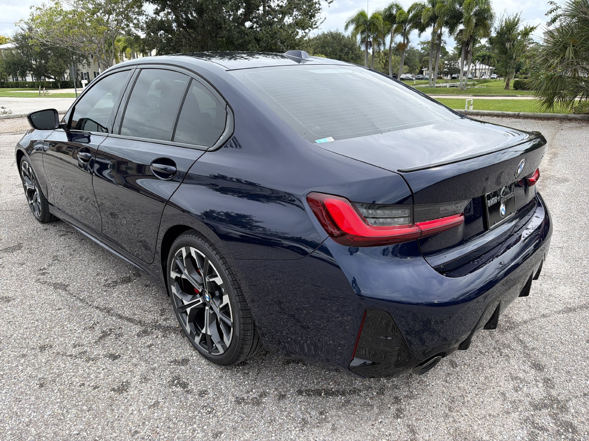 New 2026 BMW 330i Sedan w/ M Sport Package RWD image 6