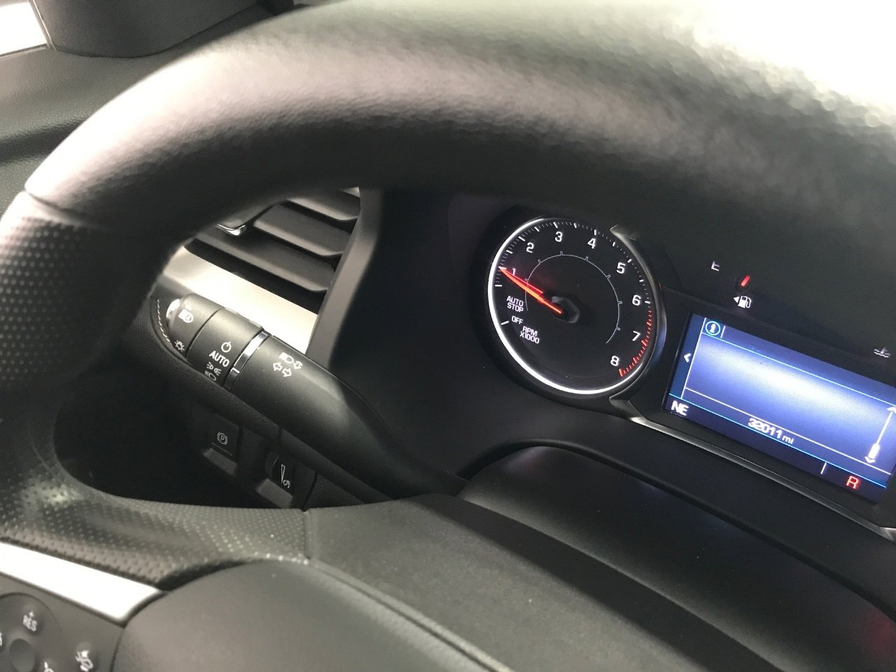 Certified 2023 GMC Acadia SLE w/ Driver Convenience Package image 20