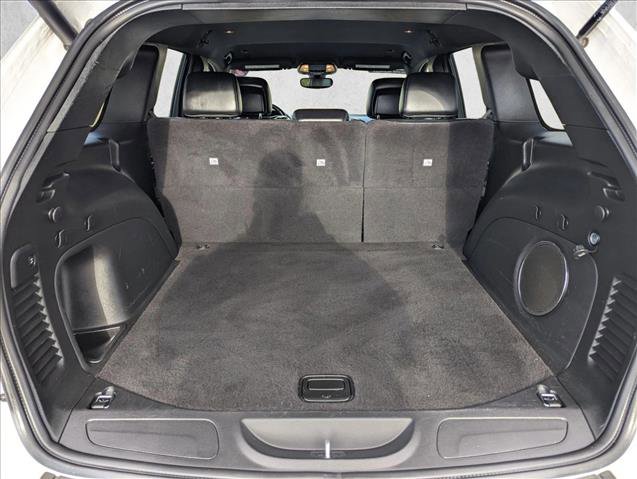 Used 2022 Jeep Grand Cherokee Laredo X image 6