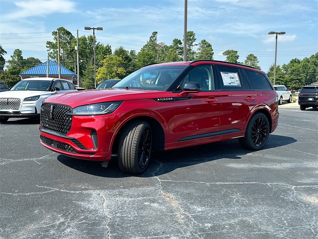 New 2025 Lincoln Aviator Reserve image 2