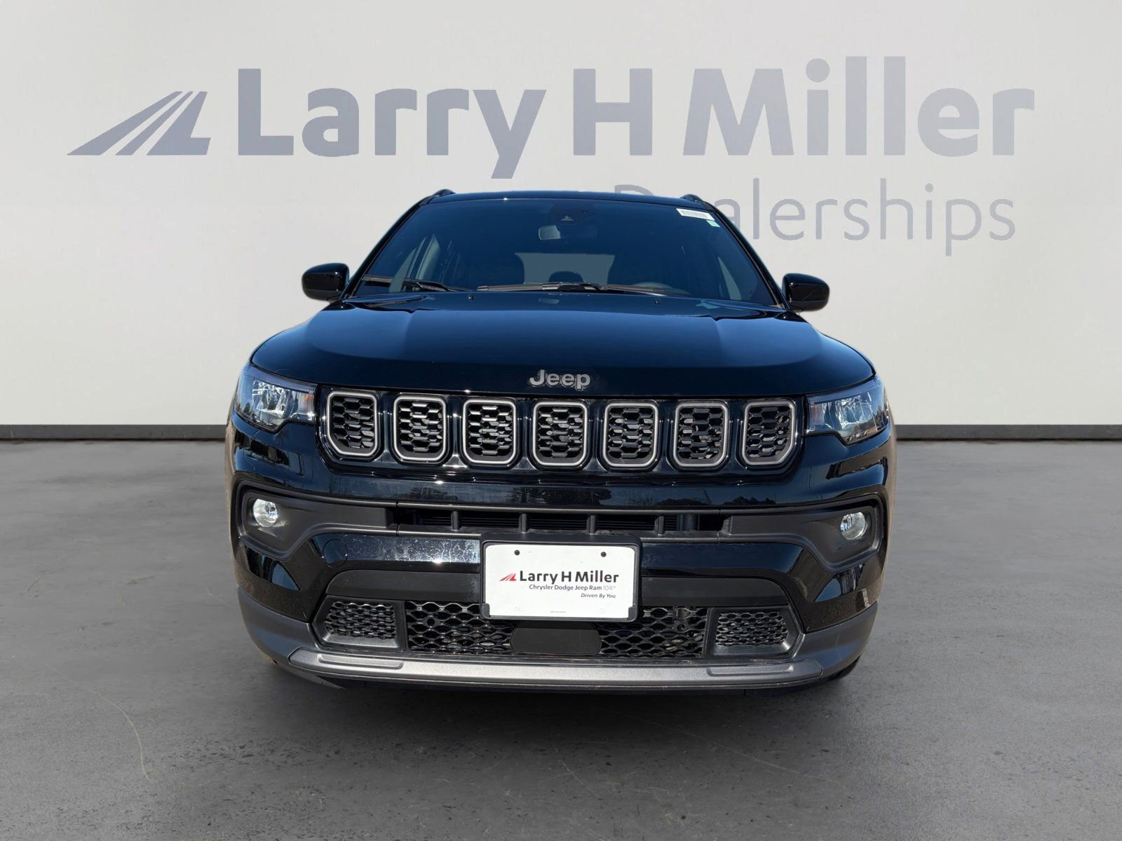 New 2026 Jeep Compass Latitude AWD/4WD image 9