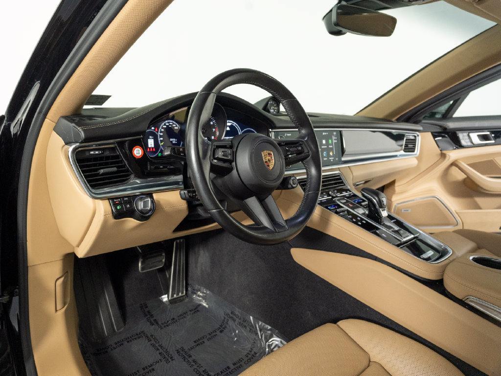Certified 2023 Porsche Panamera 4S AWD/4WD image 4
