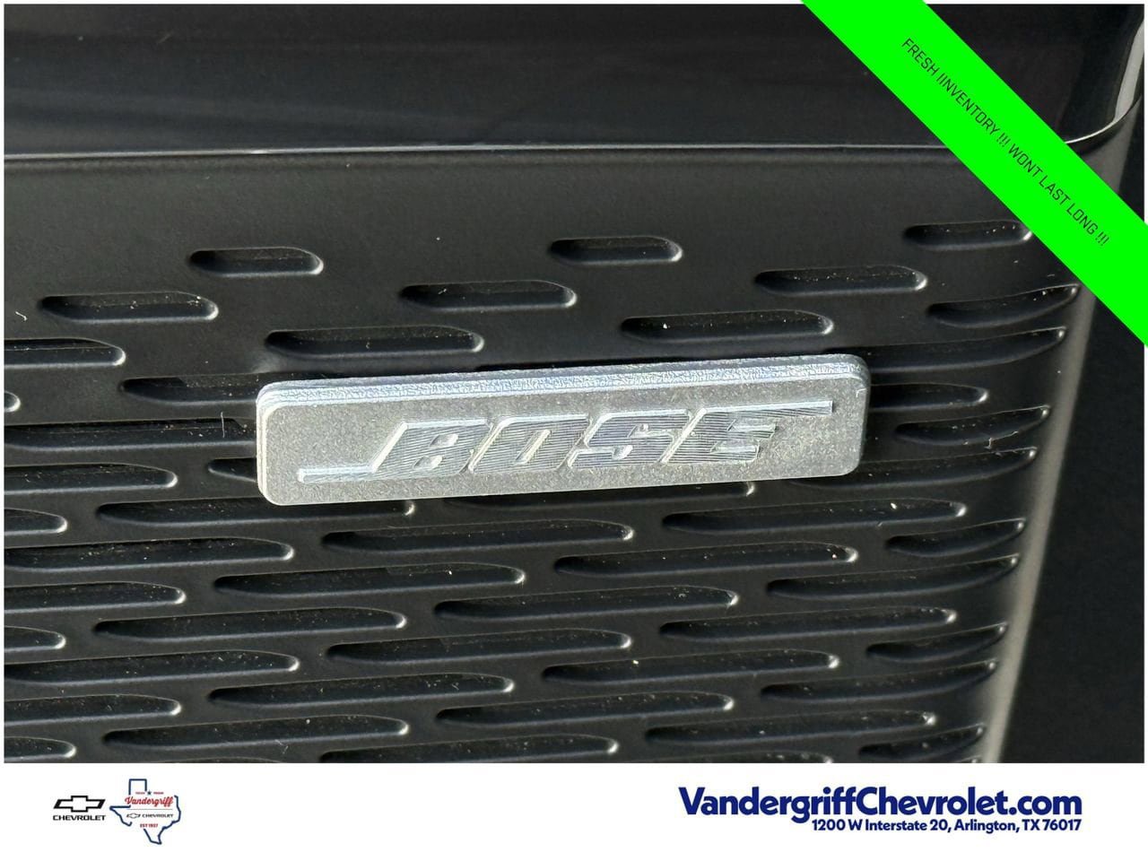 Used 2025 GMC Acadia AT4 AWD/4WD image 18