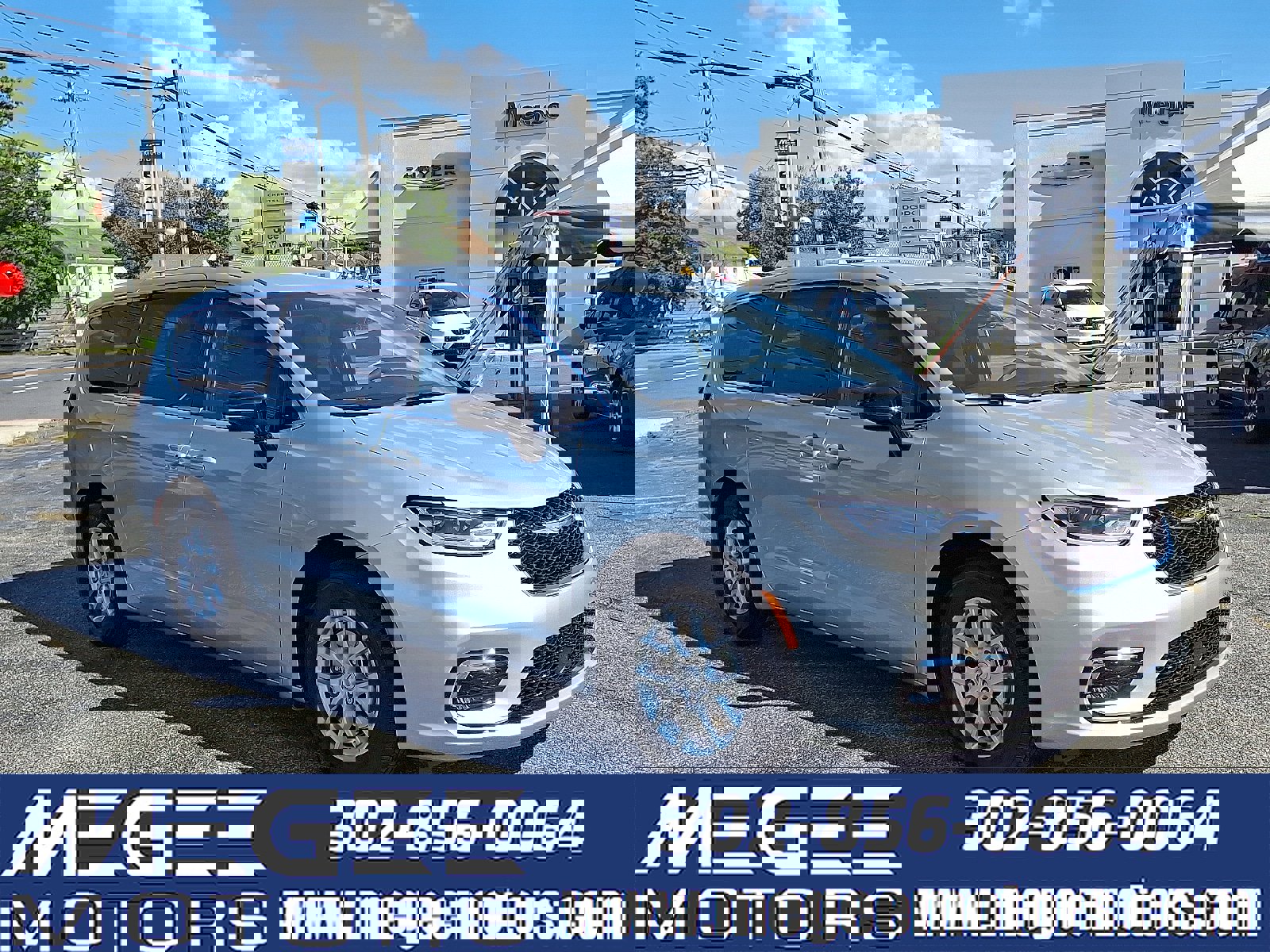 New 2026 Chrysler Pacifica Select