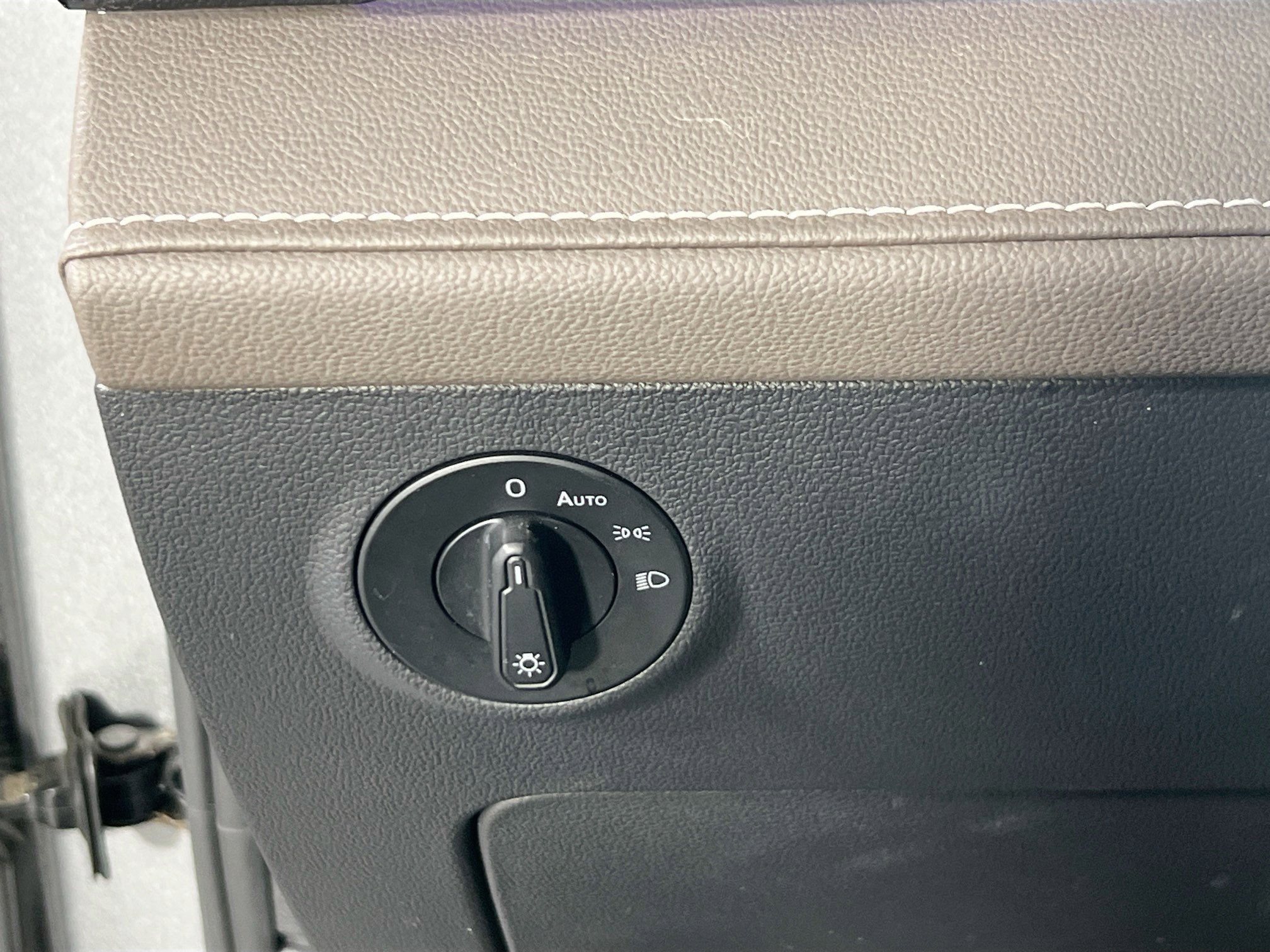 Used 2022 Volkswagen Taos SEL AWD/4WD image 10