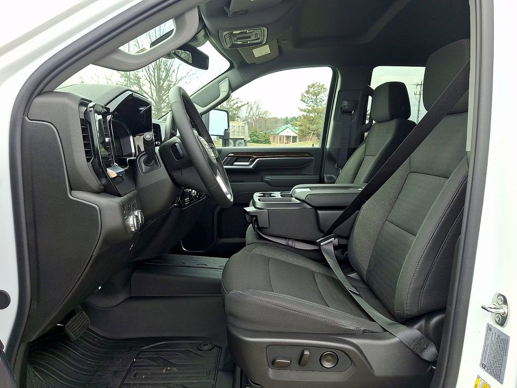 New 2026 GMC Sierra 2500 SLE w/ SLE Value Package; image 9