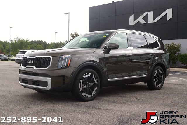 Certified 2025 Kia Telluride EX FWD image 1