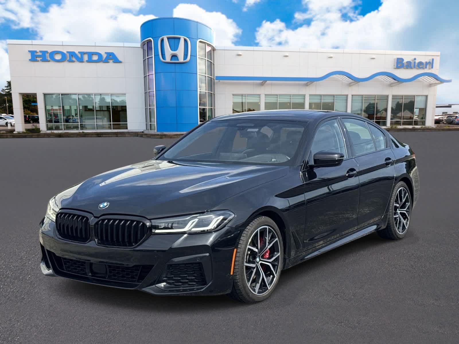 Used 2022 BMW 530i xDrive w/ M Sport Package
