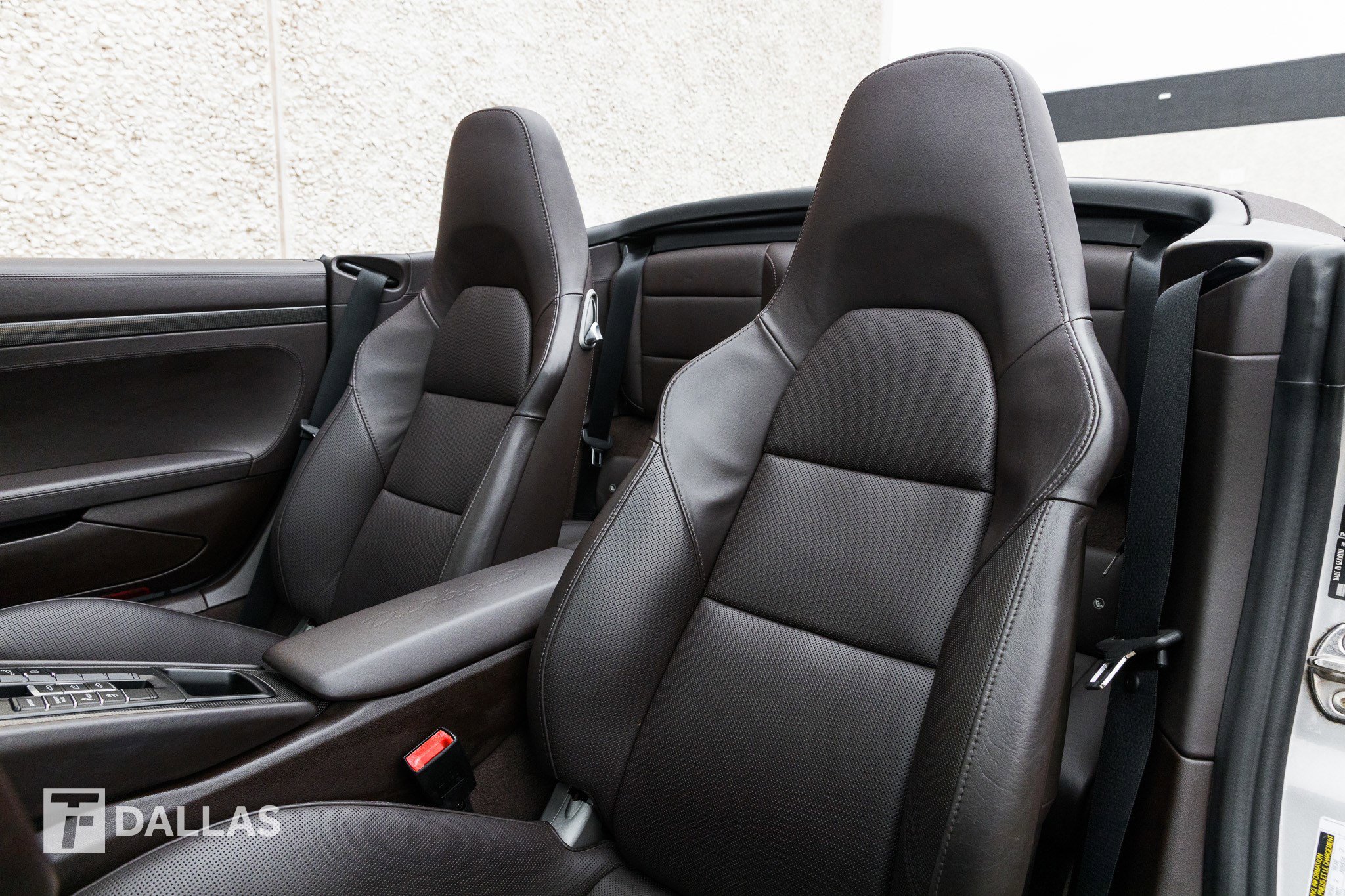 Used 2015 Porsche 911 Turbo S image 24