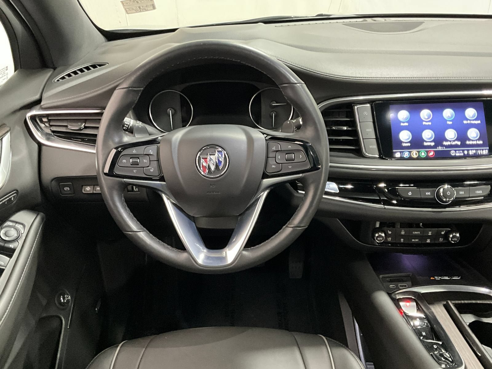 Used 2024 Buick Enclave Avenir w/ Avenir Technology Package AWD/4WD image 7