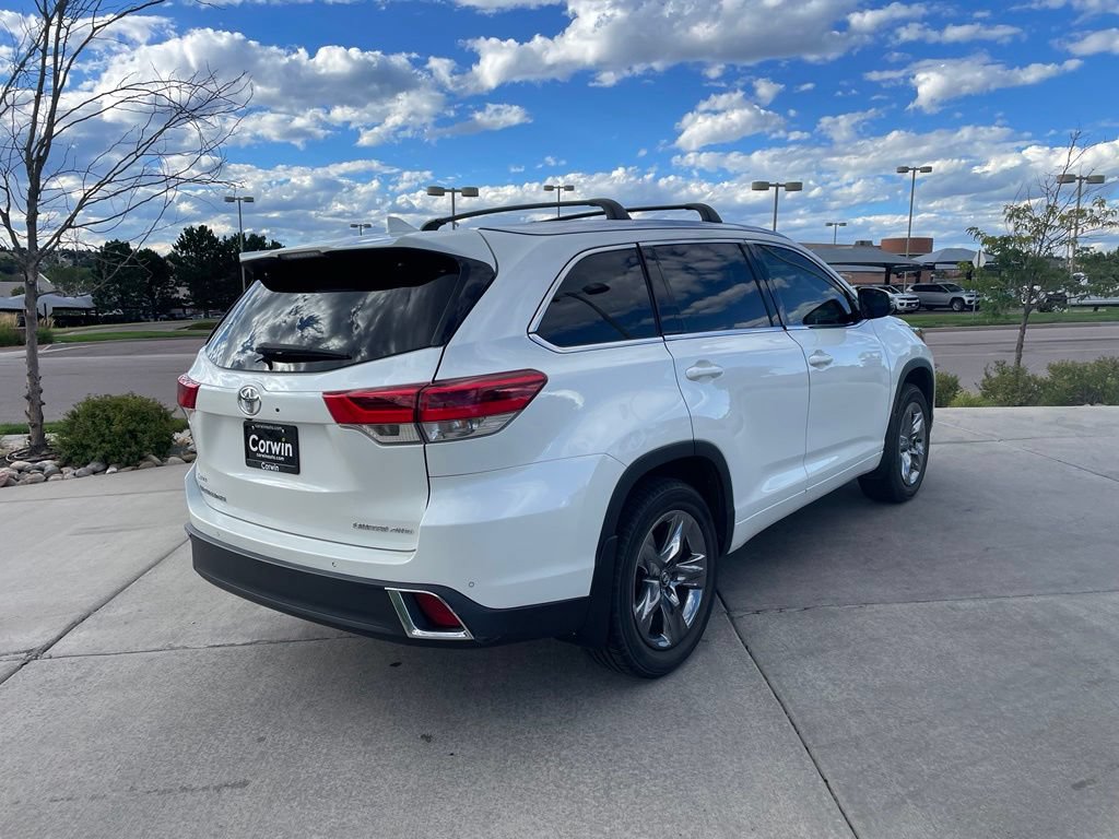 Used 2018 Toyota Highlander Limited Platinum AWD/4WD image 9