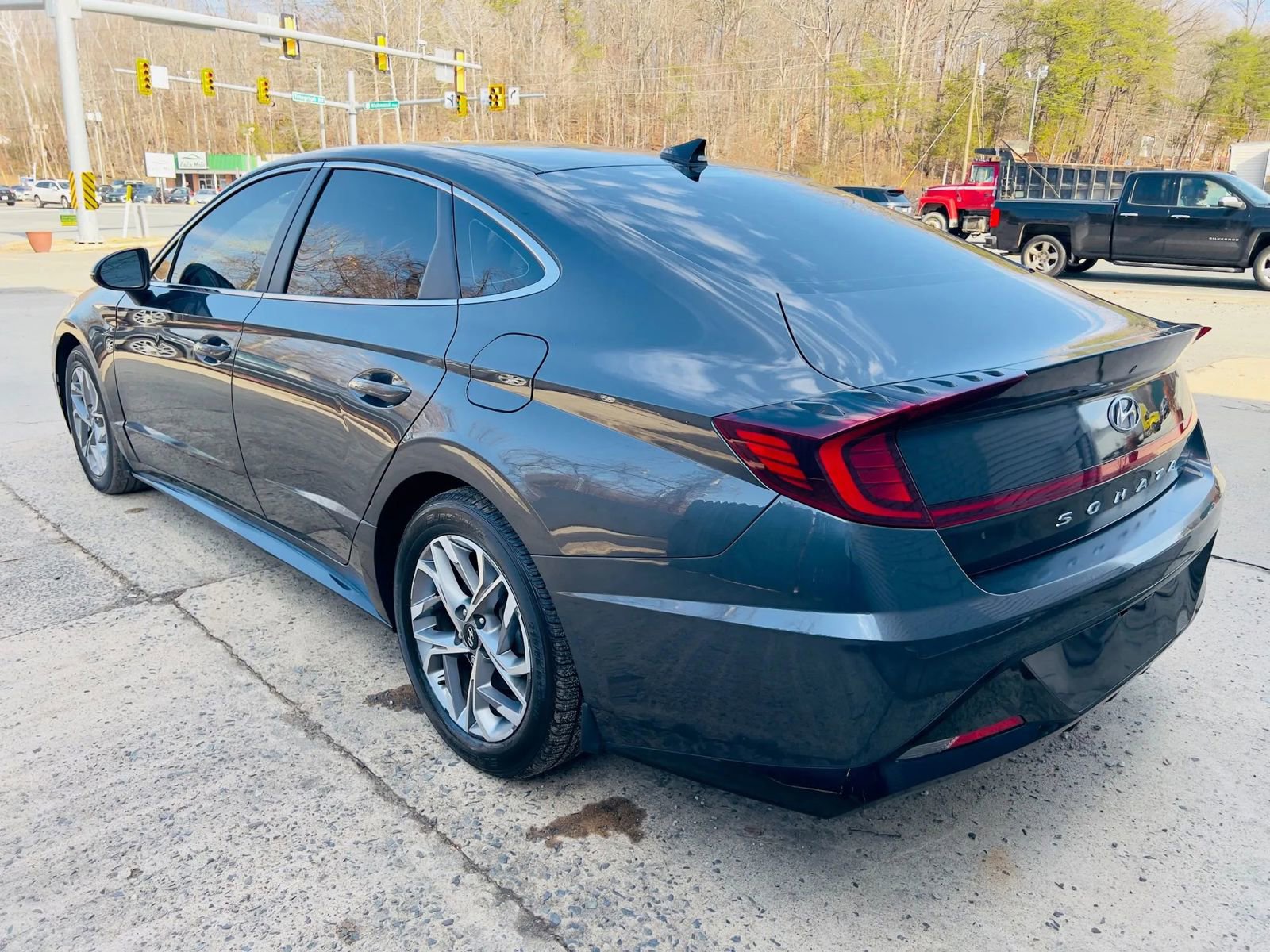 Used 2021 Hyundai Sonata SEL image 9