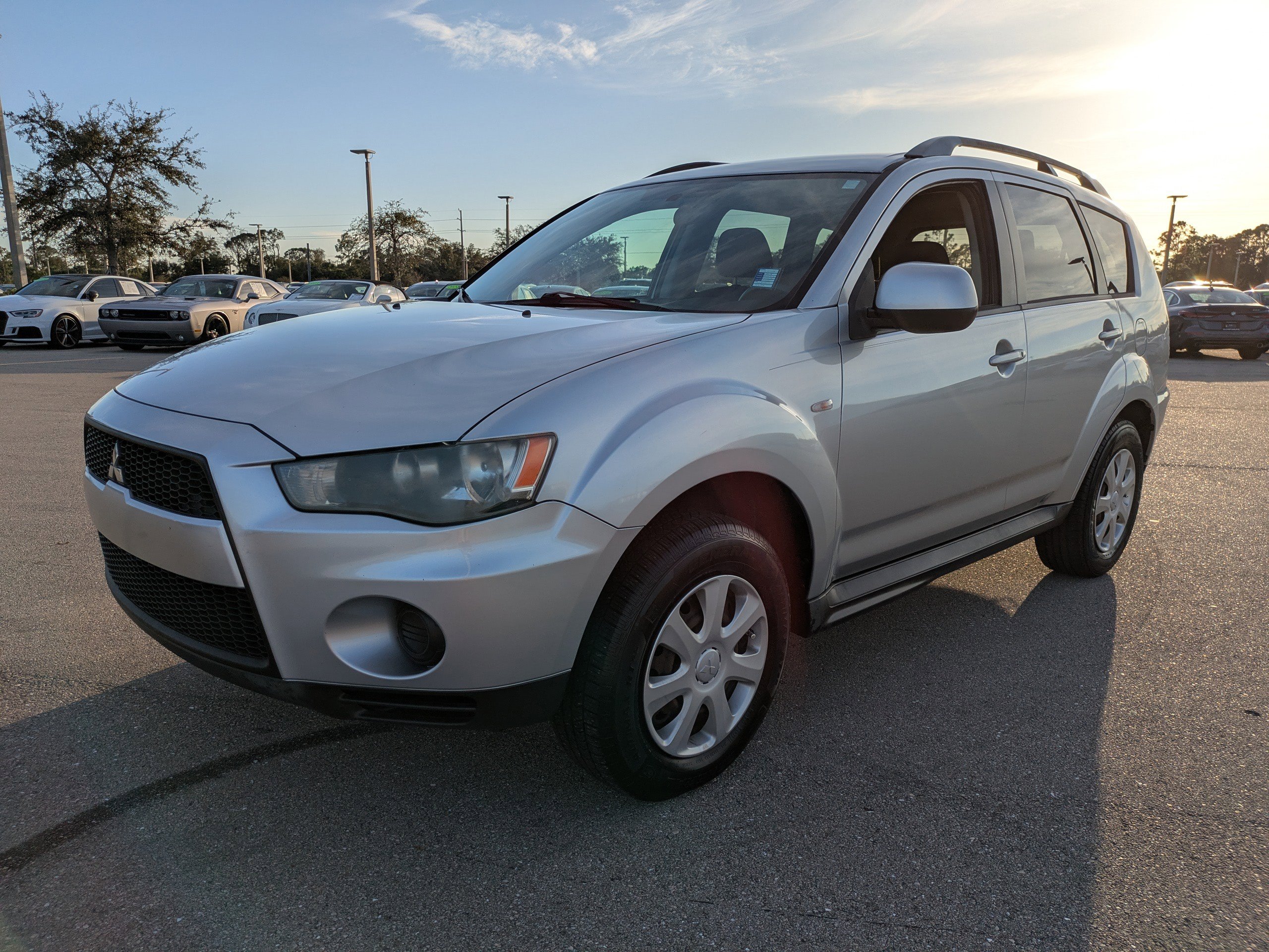Used 2012 Mitsubishi Outlander ES image 9
