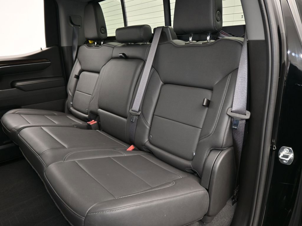 Used 2024 Chevrolet Silverado 1500 LT Trail Boss w/ Convenience Package II image 34