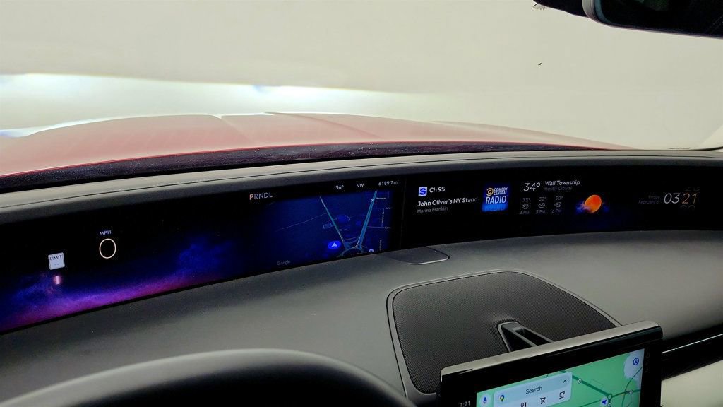 Used 2025 Lincoln Nautilus Reserve image 21