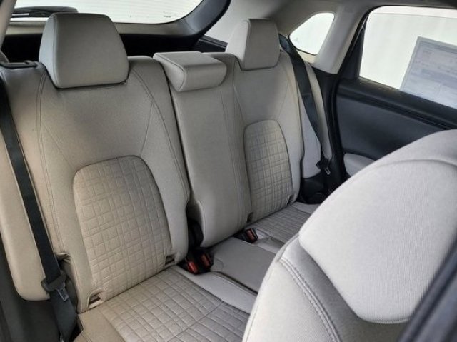 Used 2023 Honda HR-V LX image 14