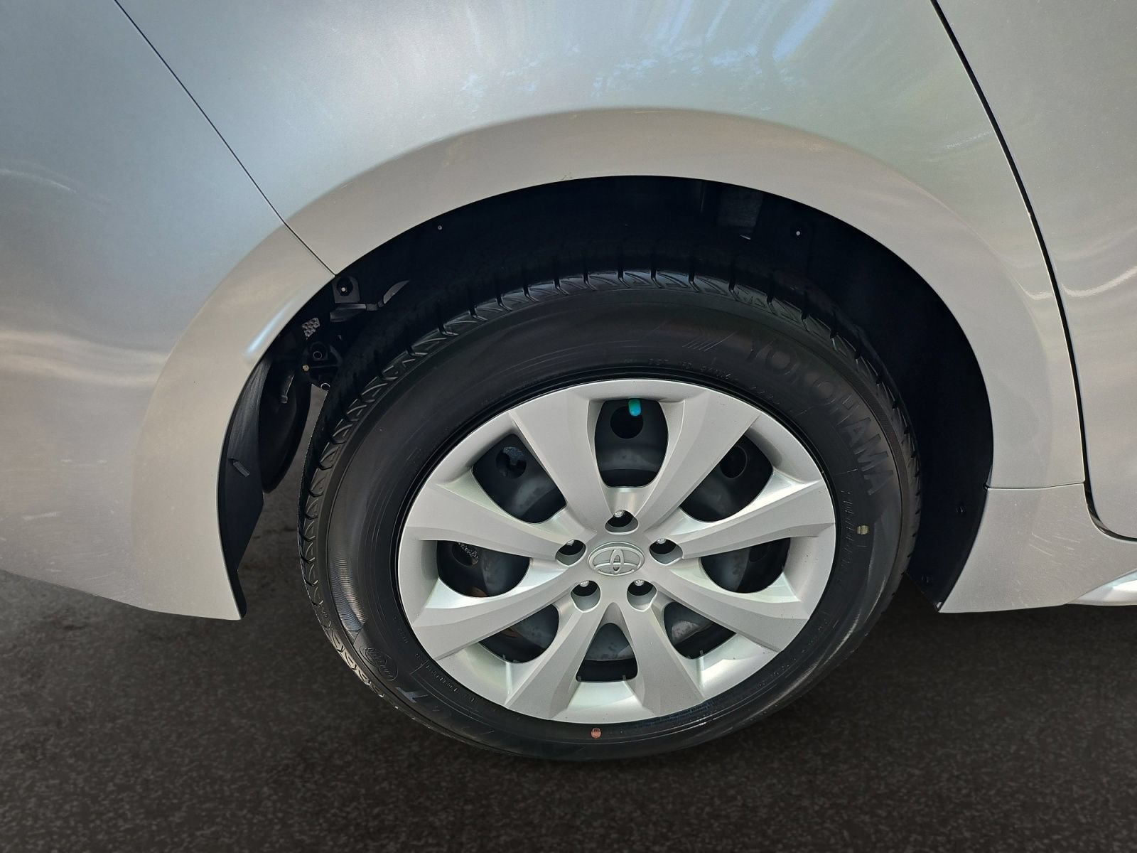 Used 2025 Toyota Corolla LE w/ Convenience Package FWD image 43