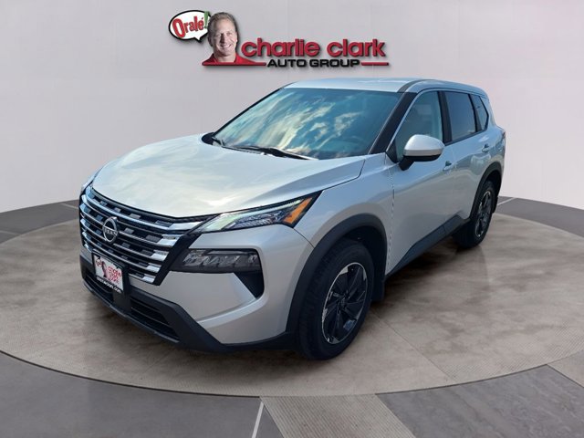 Certified 2024 Nissan Rogue SV image 9