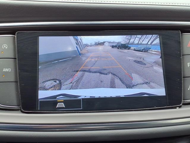 Used 2023 Buick Enclave Essence image 24