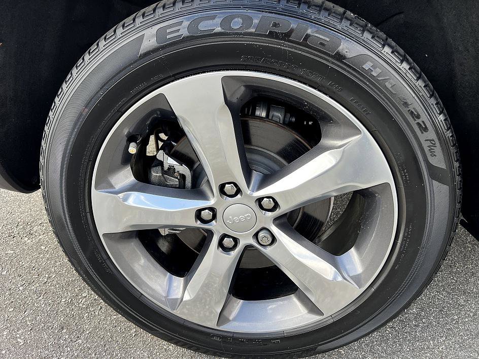 Used 2021 Jeep Grand Cherokee L Limited image 11