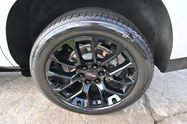 Used 2022 GMC Yukon Denali w/ Max Trailering Package AWD/4WD image 13