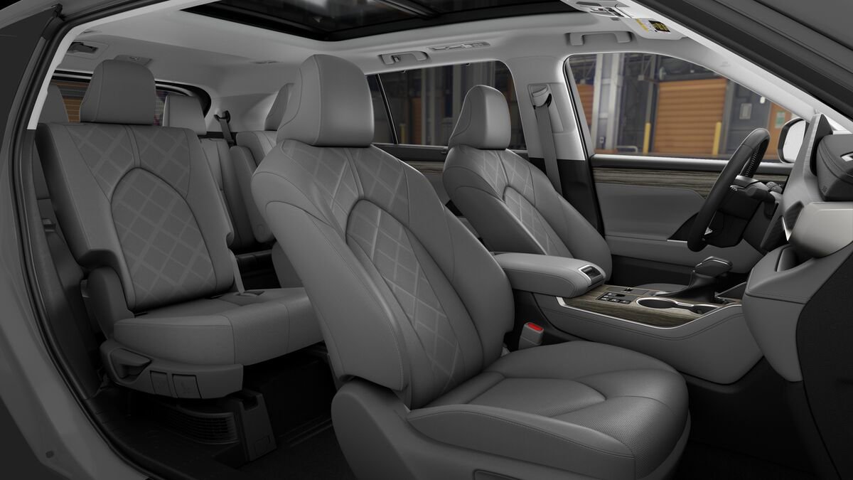New 2026 Toyota Highlander Platinum image 20