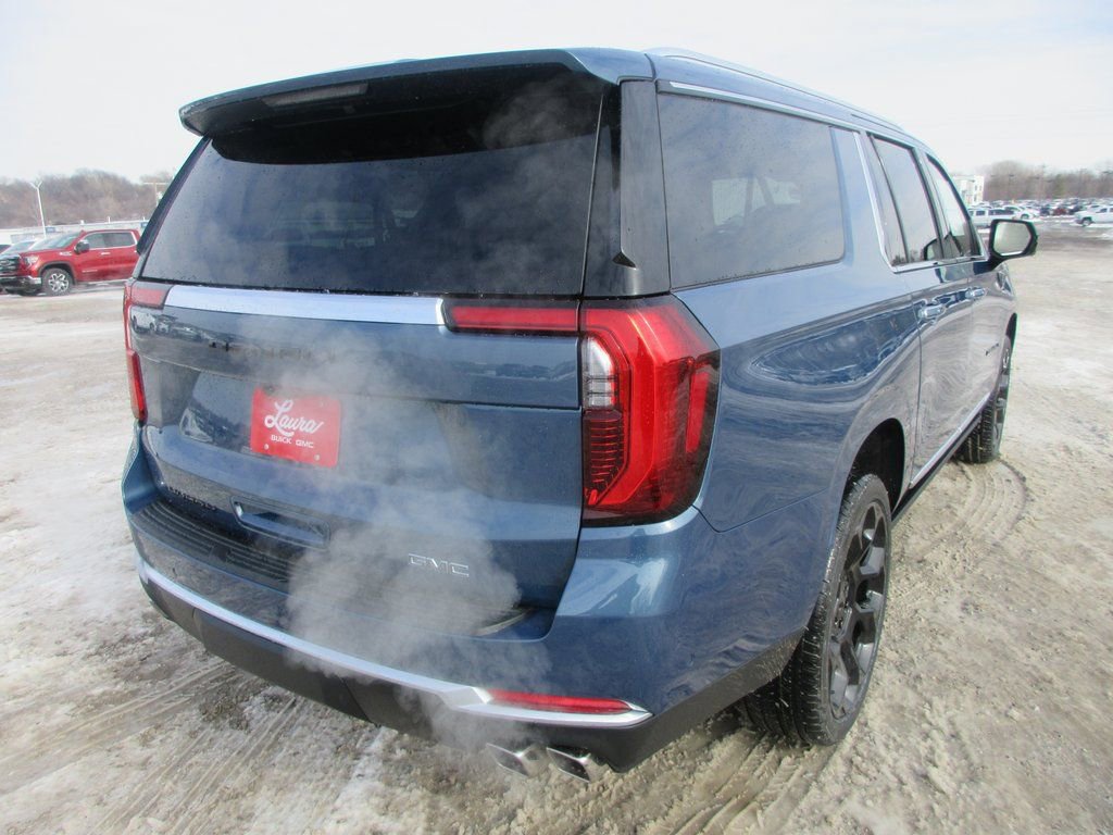 New 2026 GMC Yukon XL Denali w/ Denali Reserve Package image 4