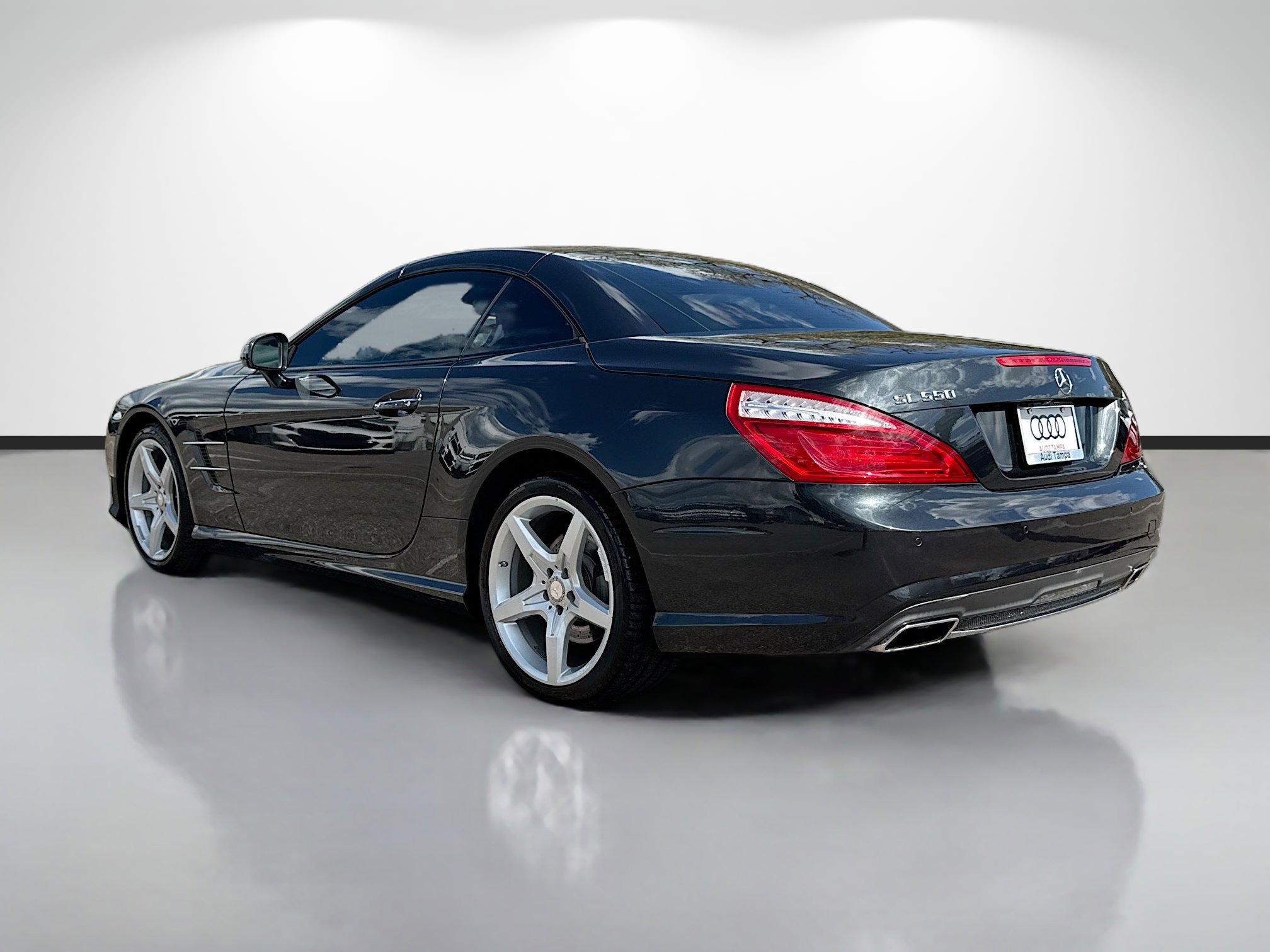 Used 2016 Mercedes-Benz SL 550 w/ Sport Wheel Package image 5
