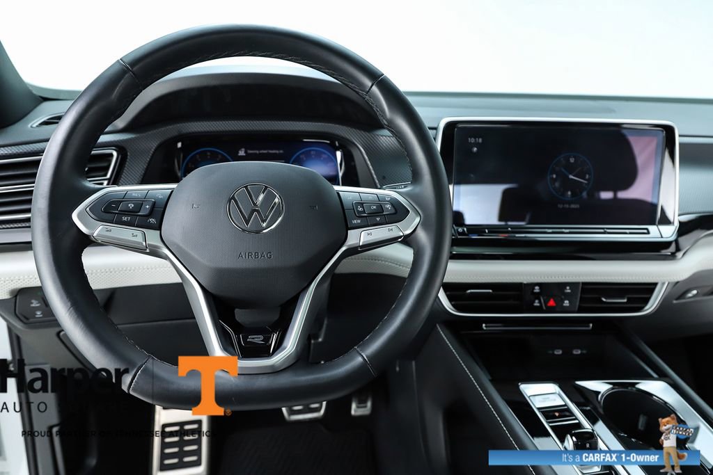 Used 2025 Volkswagen Atlas Cross Sport SEL Premium R-Line image 20