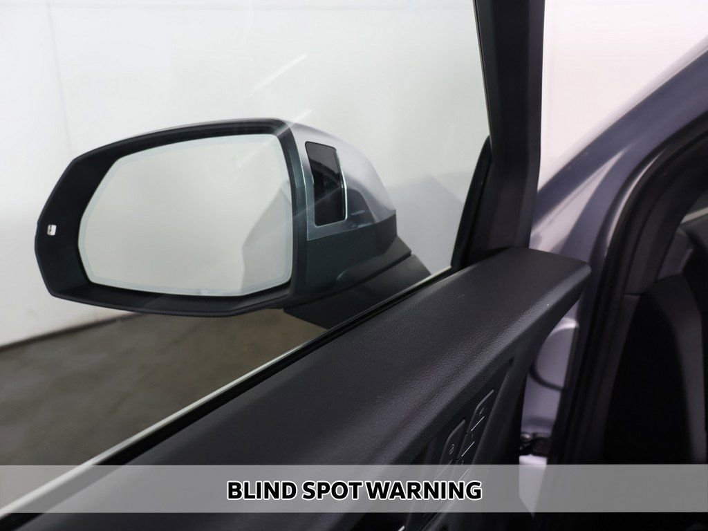 Used 2023 Audi SQ5 Premium Plus w/ Premium Plus Package image 6