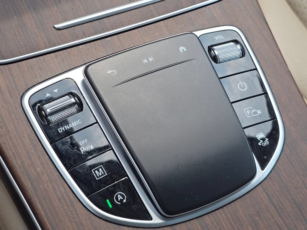 Used 2021 Mercedes-Benz GLC 300 4MATIC image 8
