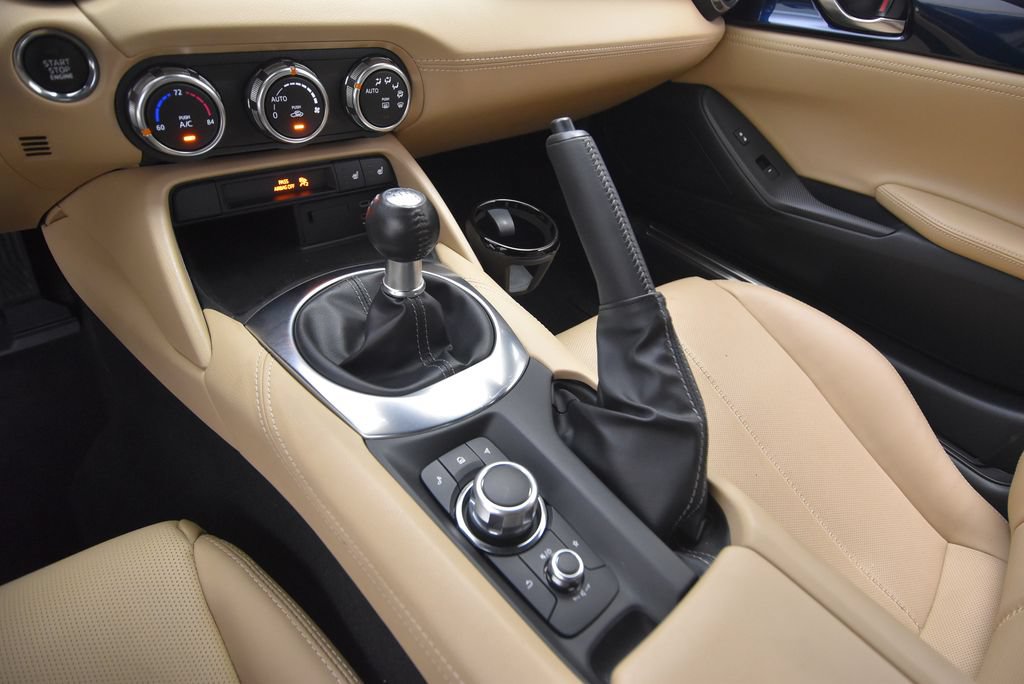 Used 2025 MAZDA MX-5 Miata Grand Touring RWD image 34