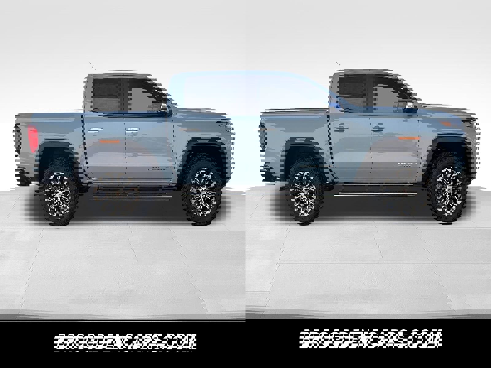 New 2026 GMC Canyon Denali video 2