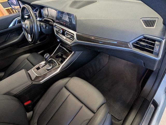 Used 2021 BMW 430i Coupe w/ Convenience Package image 19
