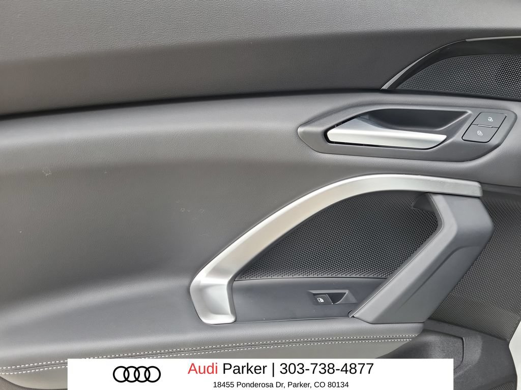 Used 2025 Audi Q5 Premium w/ Convenience Package AWD/4WD image 10