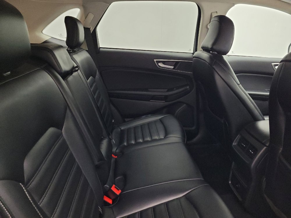 Used 2023 Ford Edge SEL image 19