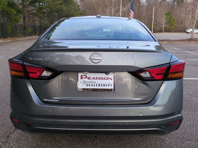 Used 2025 Nissan Altima 2.5 SV image 5