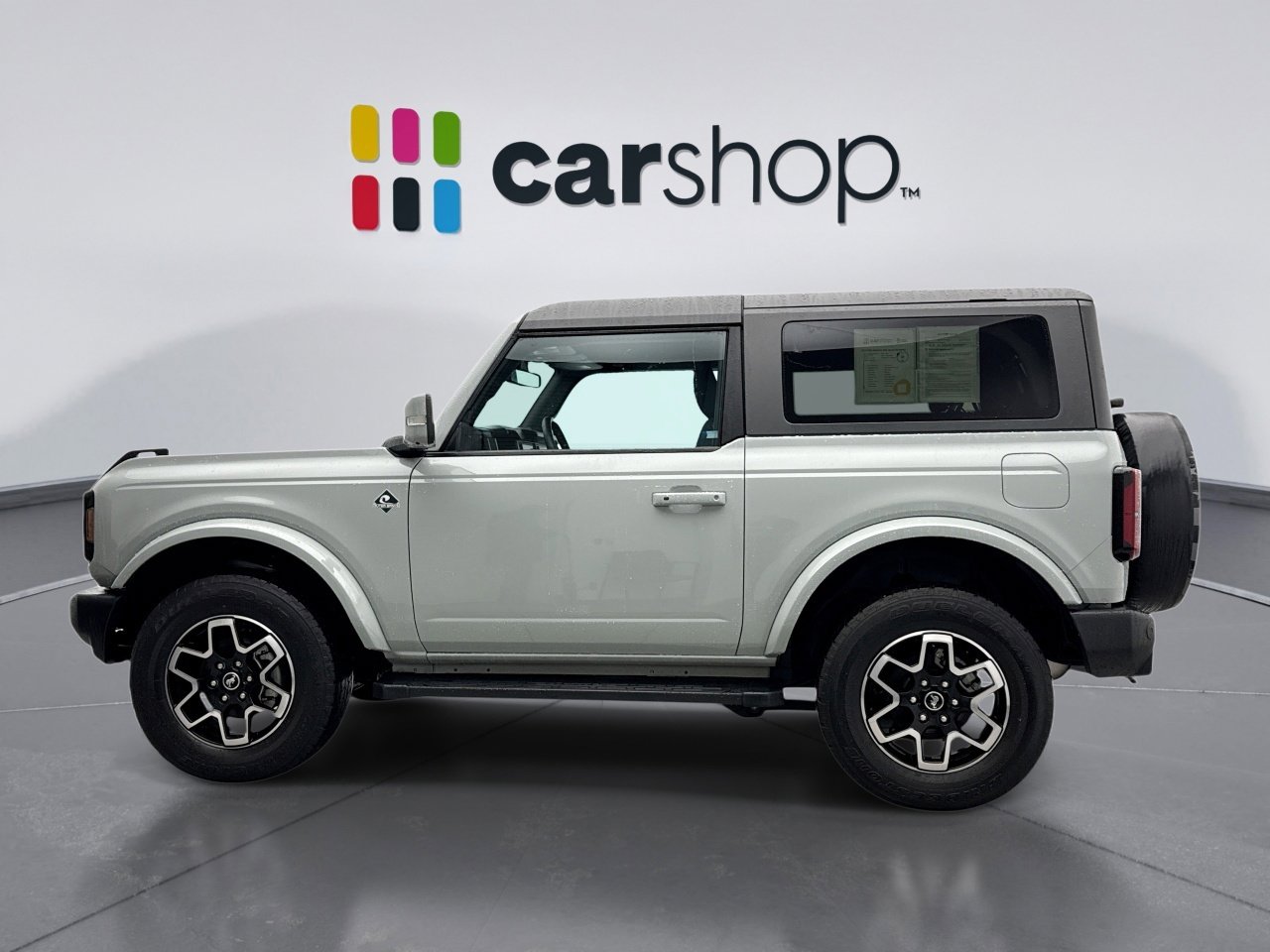 Used 2023 Ford Bronco Outer Banks image 2