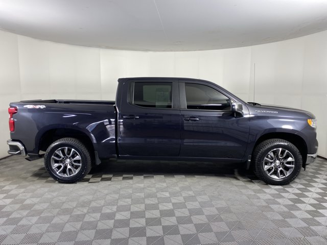 Used 2023 Chevrolet Silverado 1500 LT AWD/4WD image 7