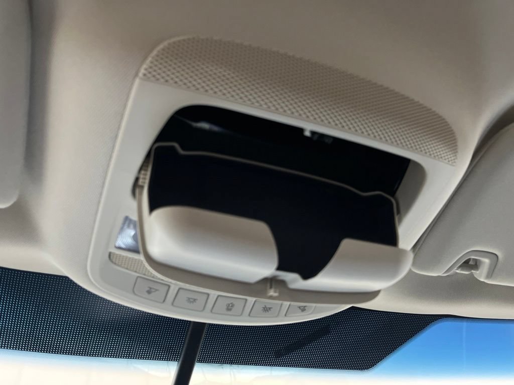 Used 2017 Ford Edge SEL w/ Equipment Group 201A AWD/4WD image 78