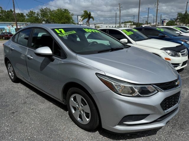 Used 2017 Chevrolet Cruze LS FWD image 1
