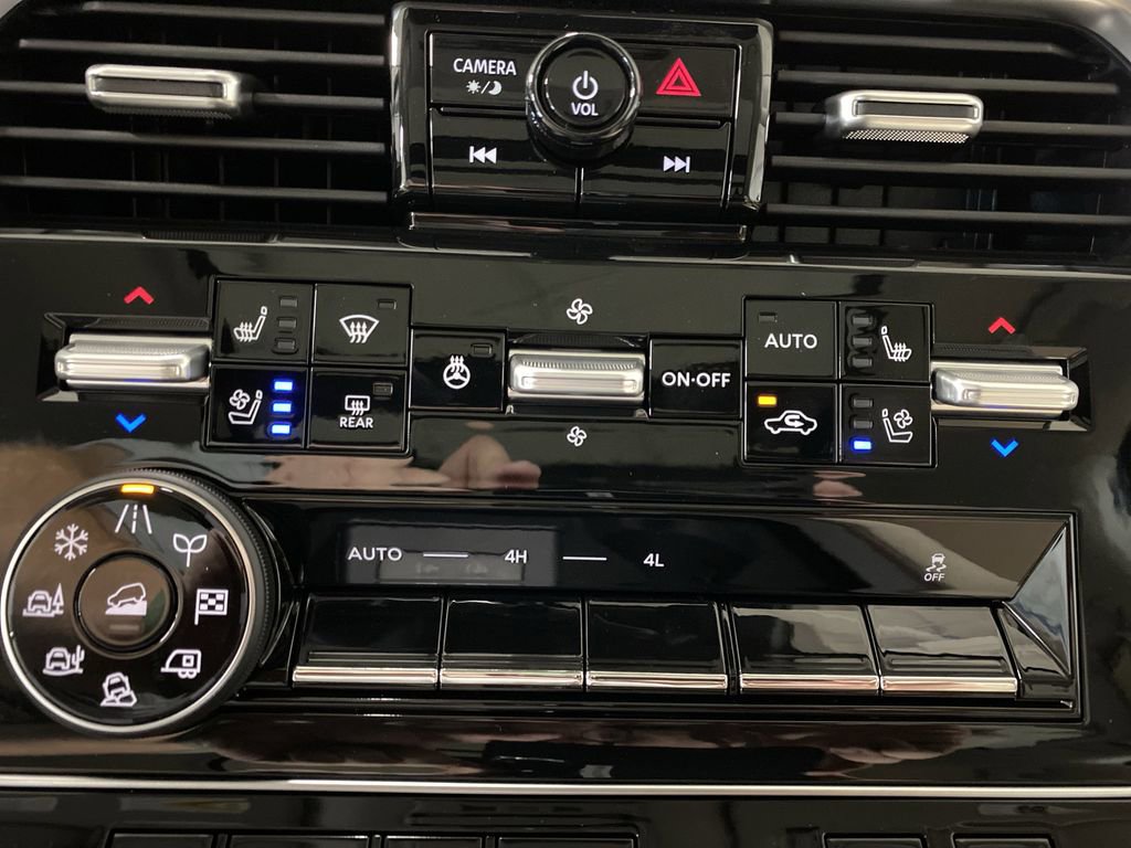 New 2025 Nissan Armada Platinum Reserve image 8