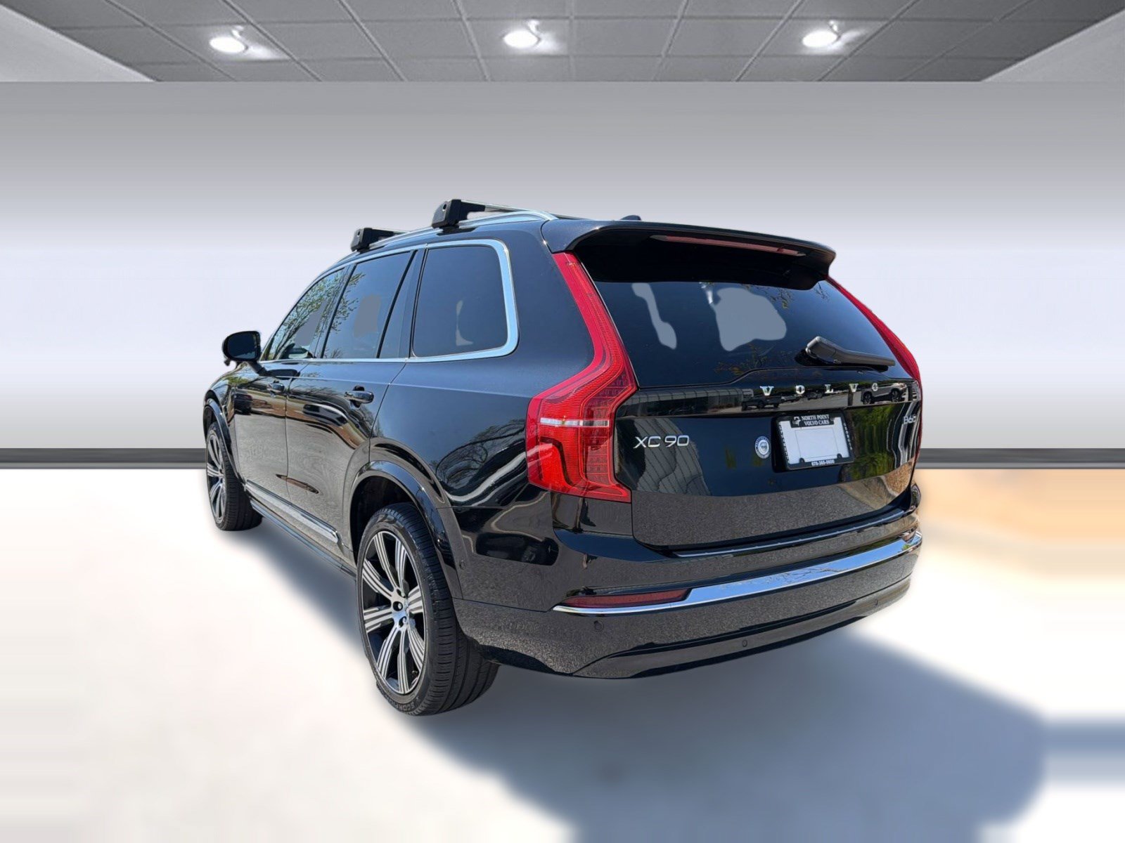 Certified 2023 Volvo XC90 B6 Ultimate w/ Lounge Package AWD/4WD image 3