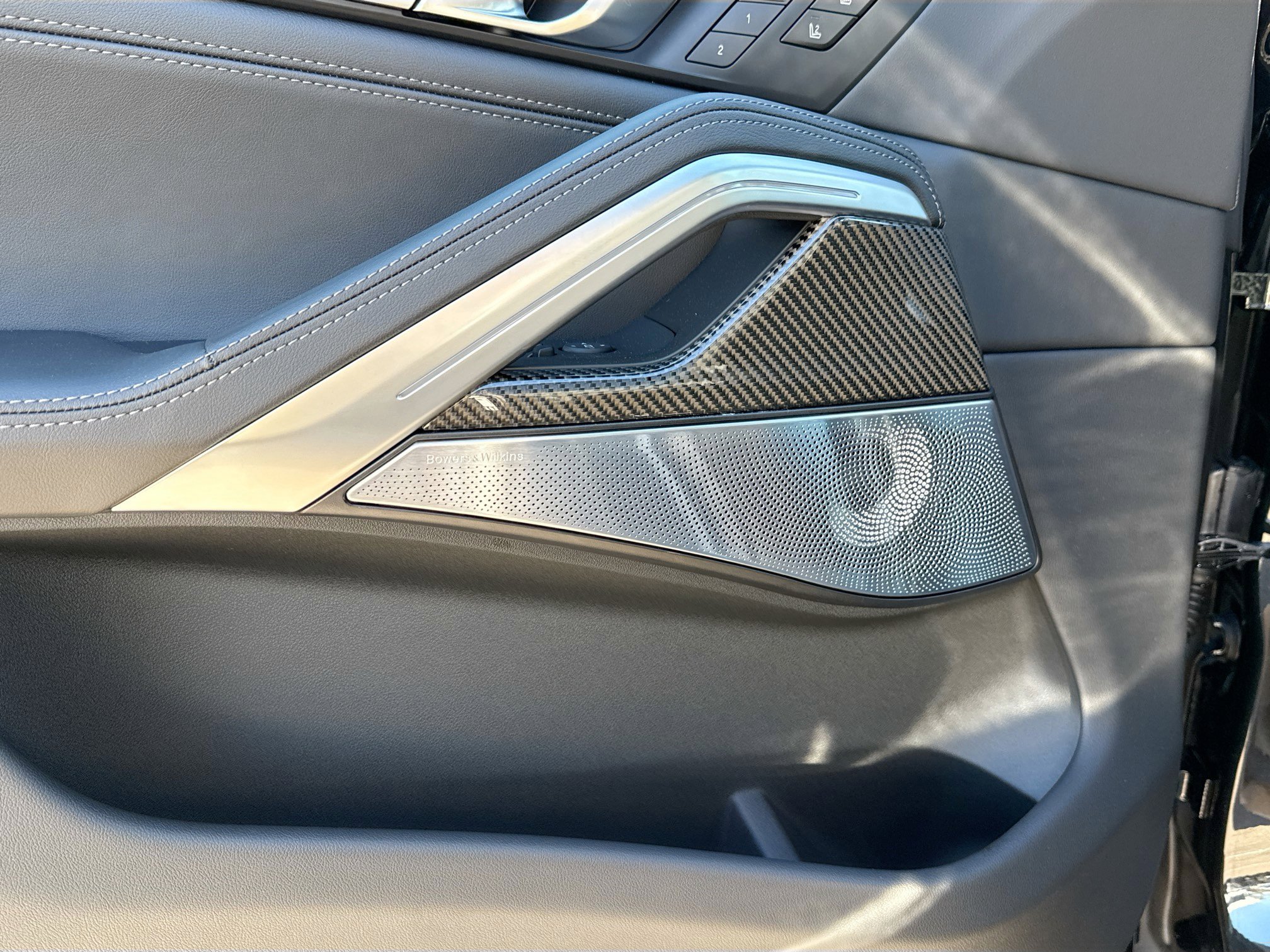 New 2026 BMW X6 M60i image 23