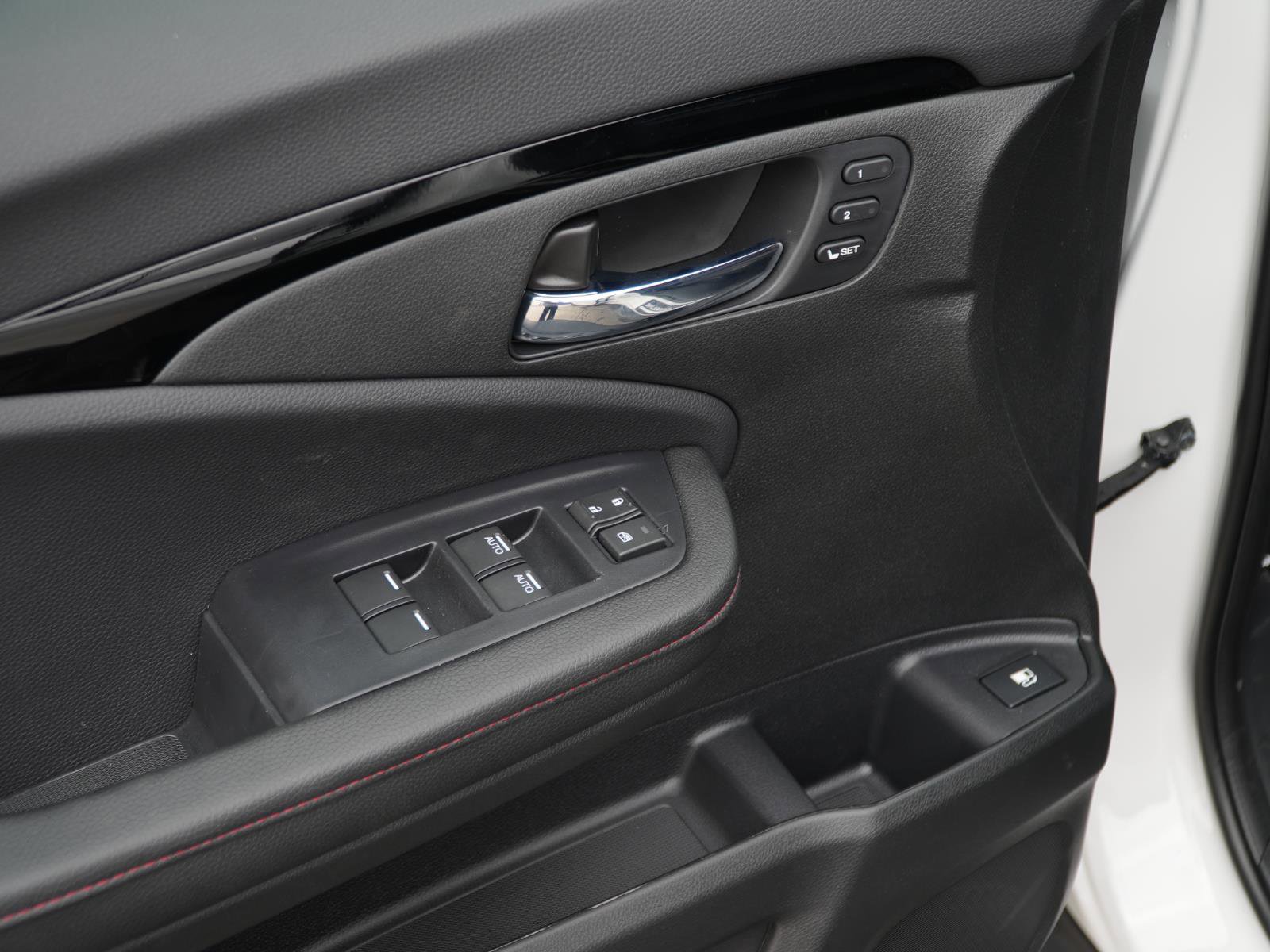 New 2026 Honda Ridgeline Black Edition image 14