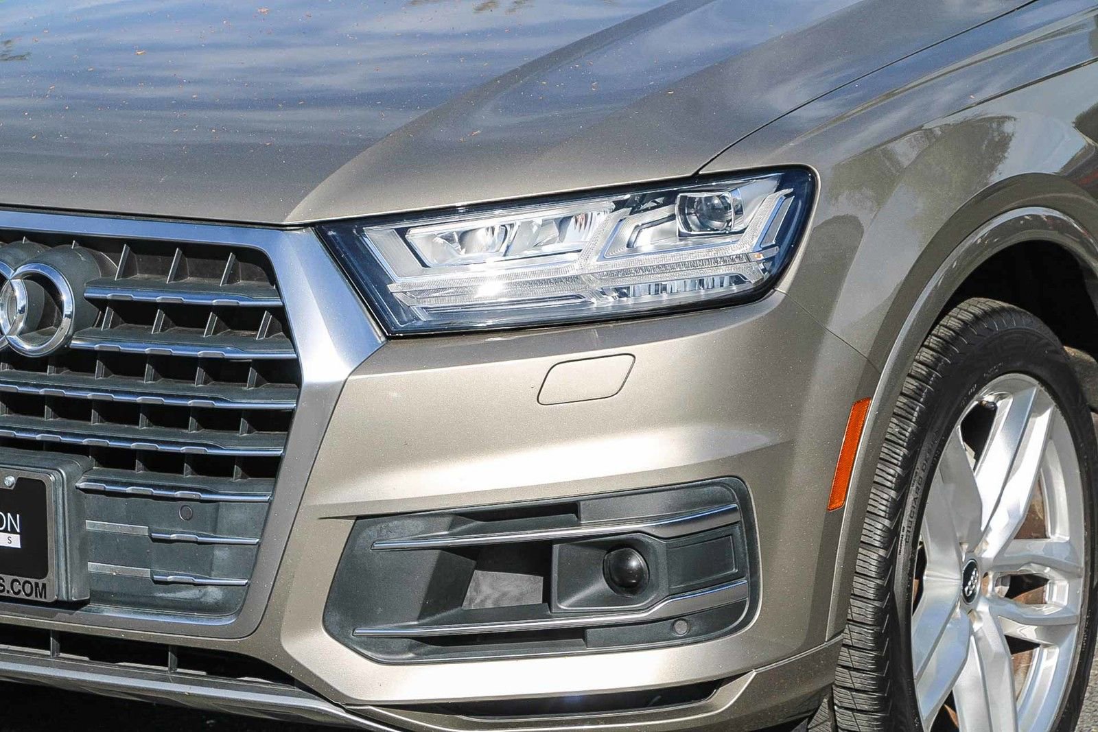 Used 2017 Audi Q7 3.0T Prestige w/ Prestige Package image 8